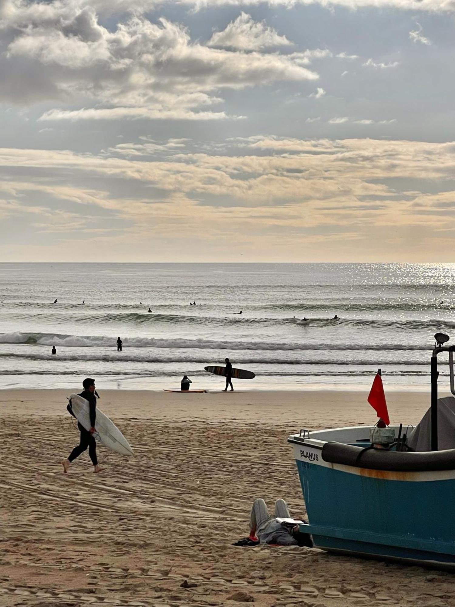 1-Bedroom Sea View Apartment With Private Balcony Costa Da Caparica, Just 5 Minutes From The Beach كوستا دا كاباريكا المظهر الخارجي الصورة