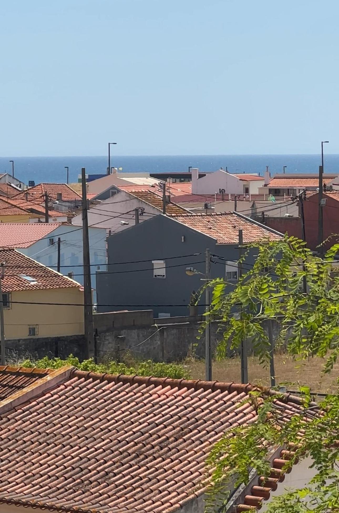 1-Bedroom Sea View Apartment With Private Balcony Costa Da Caparica, Just 5 Minutes From The Beach كوستا دا كاباريكا المظهر الخارجي الصورة