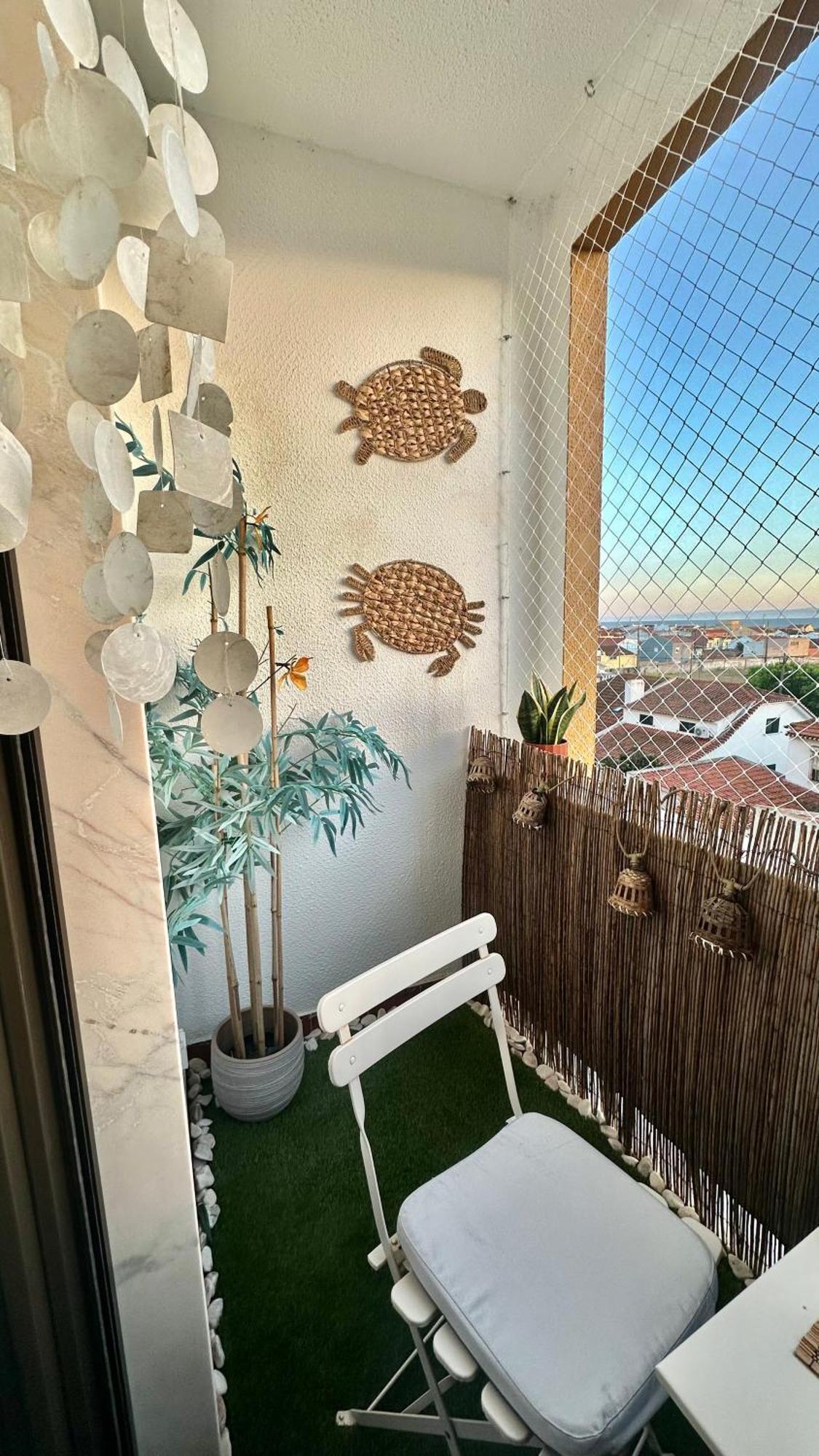 1-Bedroom Sea View Apartment With Private Balcony Costa Da Caparica, Just 5 Minutes From The Beach كوستا دا كاباريكا المظهر الخارجي الصورة